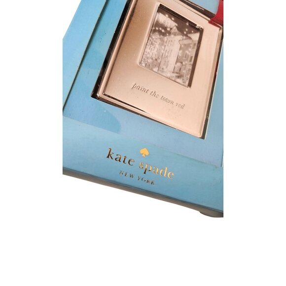 Kate Spade Silver Street "Paint The Town Red" Ornament Frame By Lenox - Picture 2 of 6